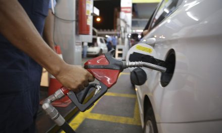 Preço da gasolina, diesel e gás terá novo aumento a partir desta terça-feira
