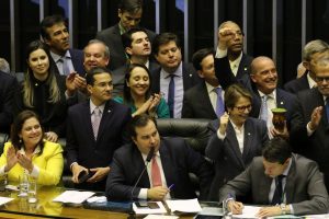 Câmara conclui votação da reforma da Previdência em primeiro turno