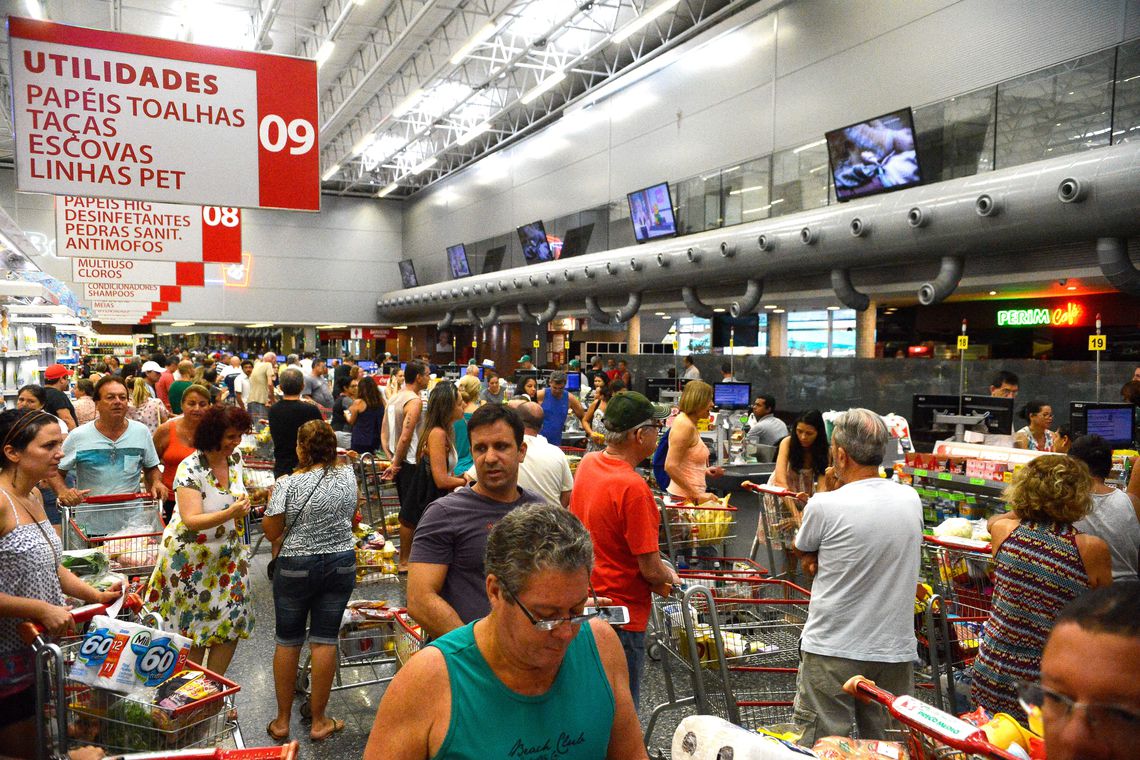 Inflação para famílias com renda mais baixa fica em 0,10% em julho