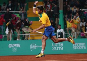 João Menezes conquista o ouro no Pan, e Brasil volta a bater o freguês Chile no tênis