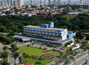 Hugo pode demitir 450 técnicos de enfermagem e 150 médicos até domingo (25)