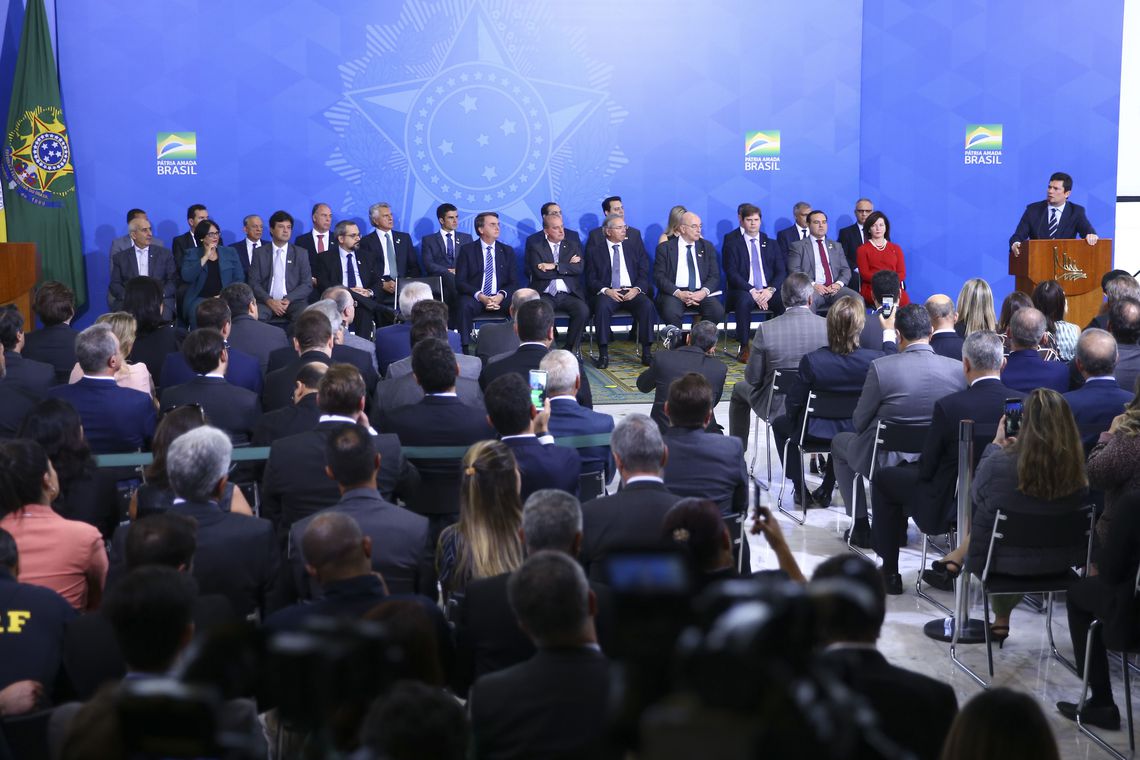 Governo lança projeto-piloto de segurança pública em cinco cidades Governo lança projeto-piloto de segurança pública em cinco cidades