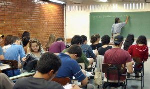 Governo prorroga ProUni e Fies após falha em sistemas