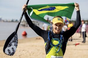 Brasil é ouro e prata na estreia do stand up paddle no Pan de Lima
