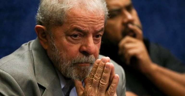 STF suspende transferência de Lula para presídio de Tremembé