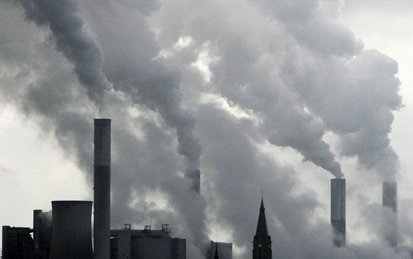 Emissão de gases de efeito estufa bate novo recorde, diz estudo