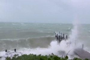Furacão Dorian deixa ao menos 50 mortos nas Bahamas