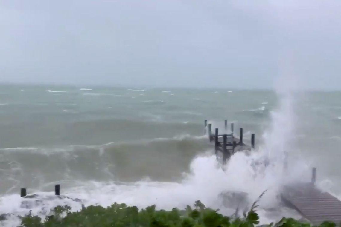 Furacão Dorian deixa ao menos 50 mortos nas Bahamas