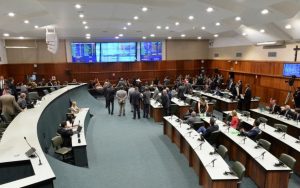 Assembleia Legislativa aprova PEC da Educação que destina receita menor à UEG