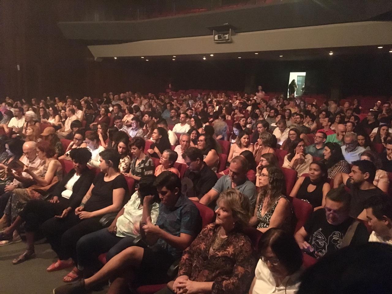 Plateias lotadas marcam estreia do Aldeia Sesc de Artes