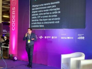 Ex-aluno da Faculdade Senac ministra palestras na Campus Party Goiânia