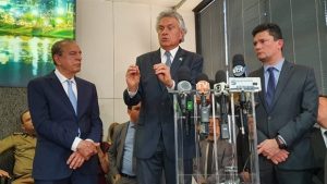 “Você ficará na história como o homem que mudou o destino do país”, diz Iris a Moro