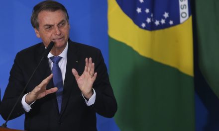 TSE julga improcedente ação de Bolsonaro contra Haddad e Folha