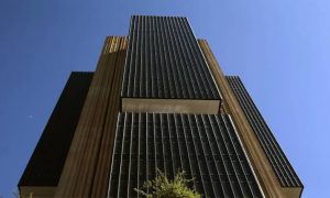 Mercado reduz estimativa de inflação pela quinta vez seguida