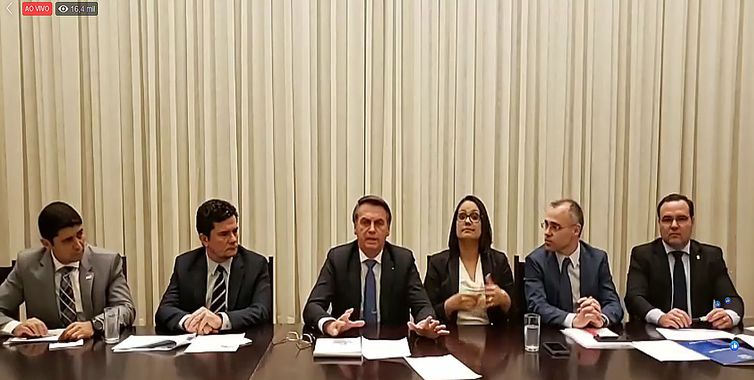 Em live, Bolsonaro defende escolha de Aras para a PGR