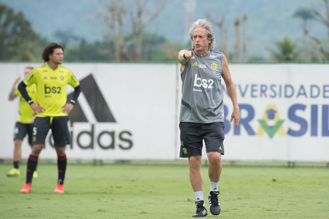 Flamengo se prepara para enfrentar Goiás no Serra Dourada