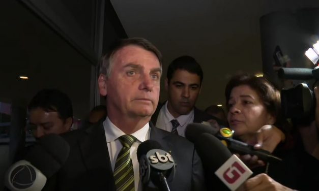 Bolsonaro diz que permanece no PSL e compara crise no partido a ‘briga de marido e mulher’