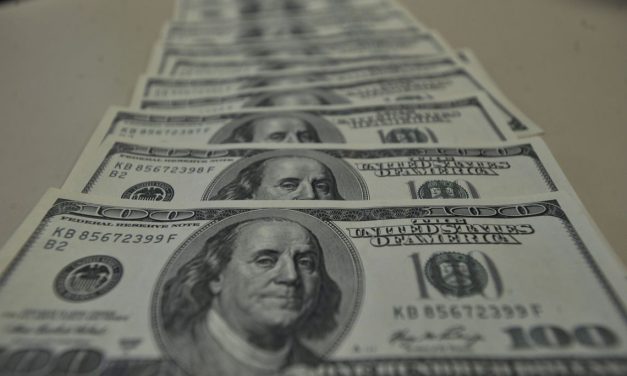 BC venderá mais US$ 11,3 bi de dólares das reservas em novembro