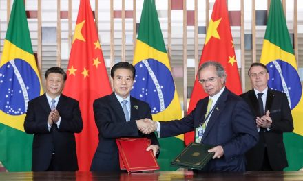 Guedes defende integração econômica e livre comércio com China