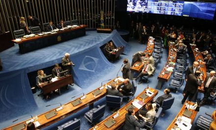 Senado aprova PEC Paralela da Previdência em primeiro turno