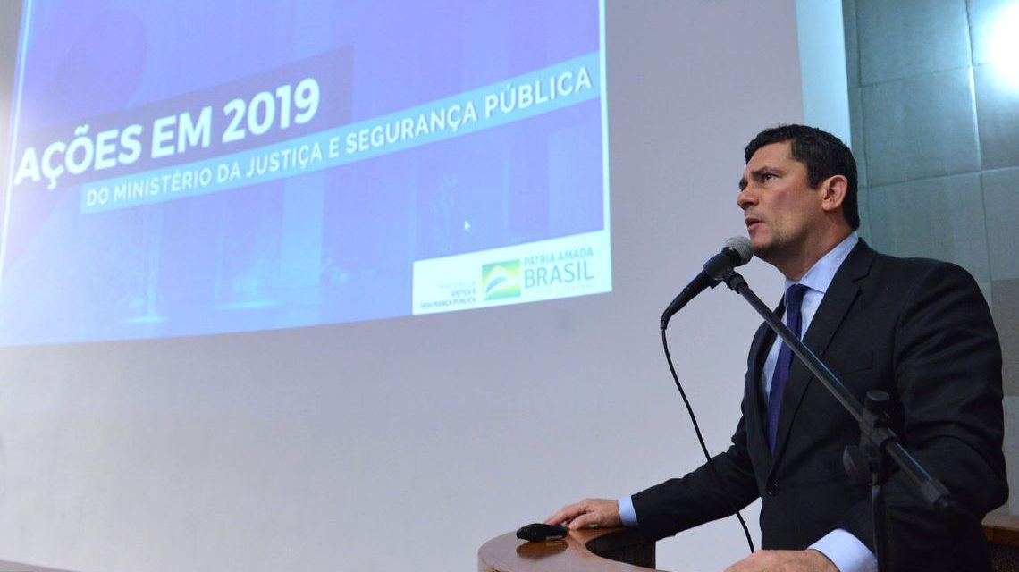 Moro discutirá com Bolsonaro vetos a partes do projeto anticrime
