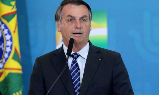 Bolsonaro sanciona projeto anticrime aprovado pelo Congresso