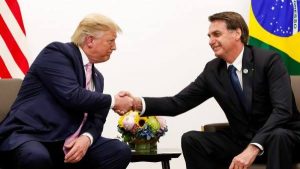 Trump se compromete a não taxar aço brasileiro, diz Bolsonaro