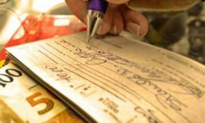 Limite de juros para cheque especial começa a valer no dia 6