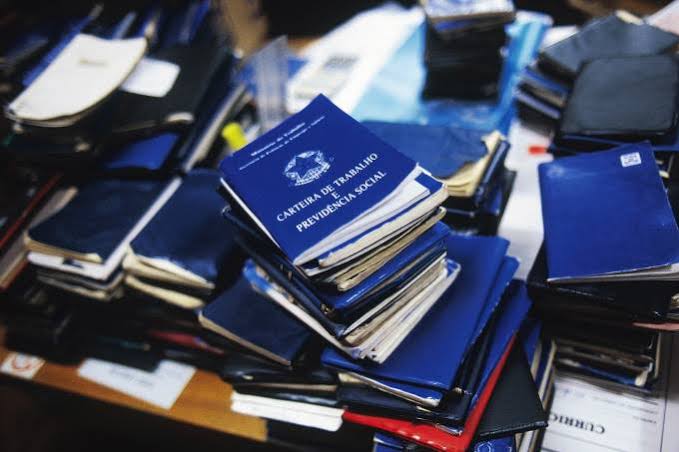 Proposta de taxar seguro-desemprego não deve avançar no Congresso