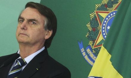 Bolsonaro lidera intenção de voto para 2022, segundo pesquisa