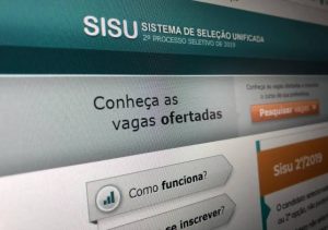 Justiça suspende Sisu e manda MEC provar retificações no Enem