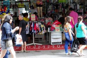 Vendas do comércio varejista crescem 0,6% de outubro para novembro