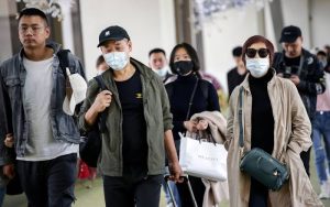 Contaminações do coronavírus ultrapassam 2 mil em todo o mundo