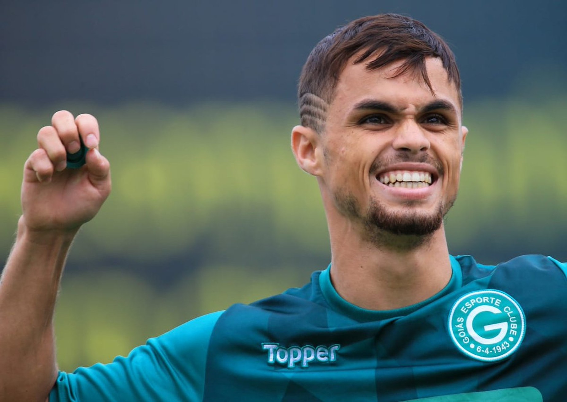 Goiás oficializa venda de Michael ao Flamengo