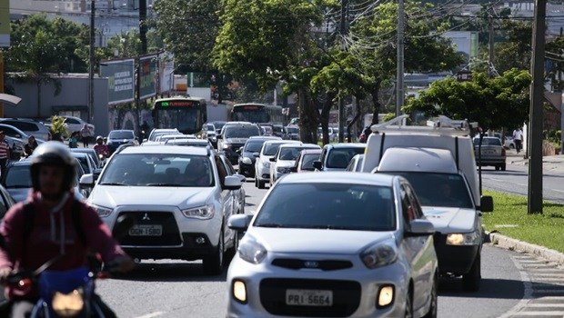 Detran GO avisa: prazo para transferir veículos com recibos vencidos termina dia 31