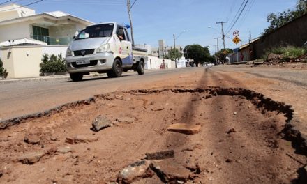 Prefeitura de Goiânia homologa licitação para reconstrução asfáltica da capital