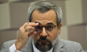 Abraham Weintraub anuncia saída do Ministério da Educação