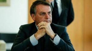 Bolsonaro sanciona lei para enfrentamento do novo coronavírus