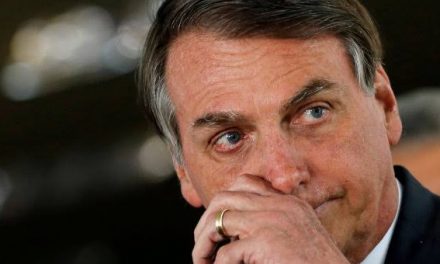 Bolsonaro muda agenda para discutir reforma administrativa