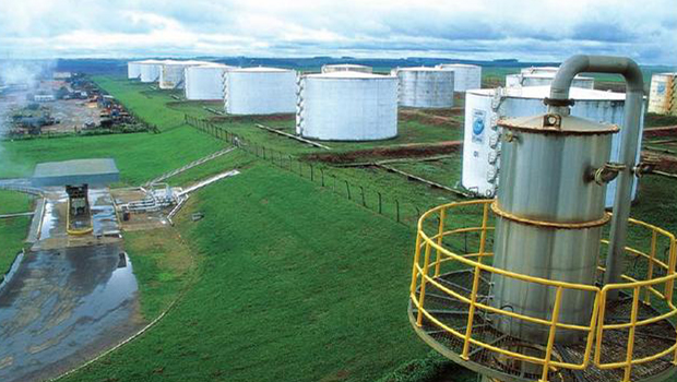 Taxa média de juros do cheque especial fica em 7,96% em fevereiro