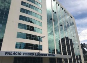 Governo divulga mudanças na quarentena e lei que dispensa meta fiscal