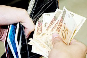 Feirão da Serasa renegocia dívidas com desconto de até 98%