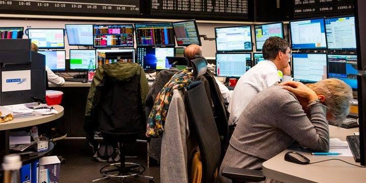 Bolsas europeias tem maior queda em 8 meses