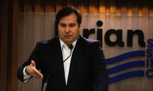 Para Maia, PIB aponta para redução de investimentos públicos