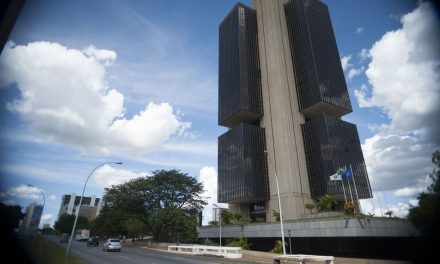 Bancos Inter, Itaú e Caixa lideram ranking de reclamações ao BC