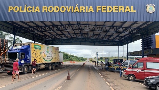 Goiás tem nove pontos de vacinação para caminhoneiros em rodovias federais