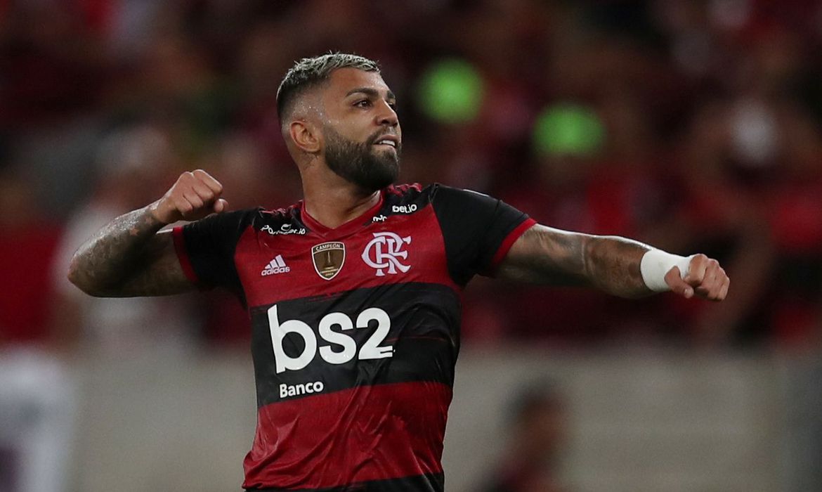 Flamengo libera marca para máscaras contra covid-19