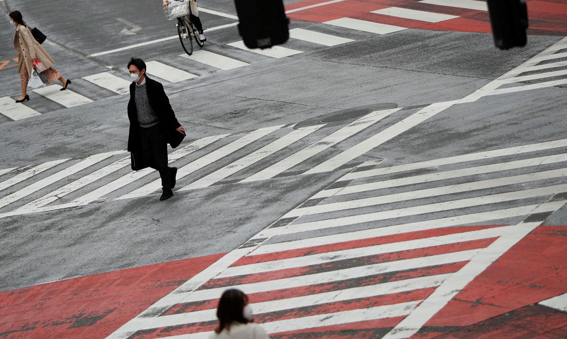 Japoneses fazem recomendações para diminuir contatos interpessoais Japoneses fazem recomendações para diminuir contatos interpessoais