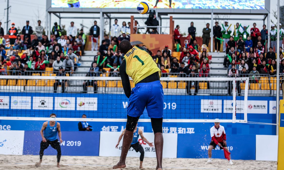 Mundial de Vôlei de Praia é adiado para 2022