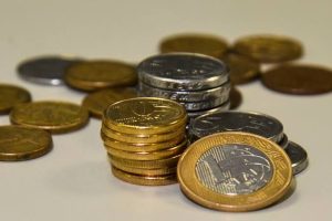 Arrecadação cai 28,9% em abril e fica em R$101,1 bilhões